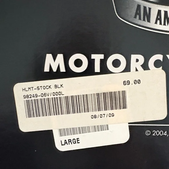 Harley-Davidson Glossy Black Helmet - Picture 6 of 8